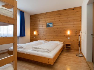 03F53840E4B2FF31B1BC304D7D2E460C