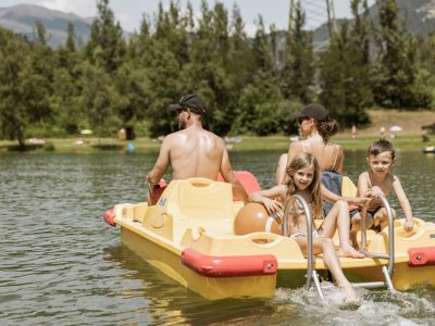 082CD3806C48D6894445AC83821F596D