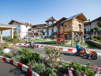 0C79904D9B368773AE1DD68E72D72480