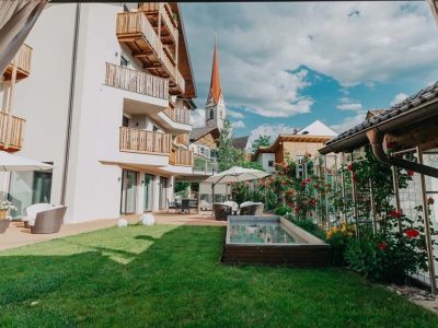 103E44E16B873F9AD6DA891B0C6381F0