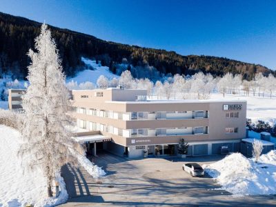 165E87BAC583BD26C1A01353D09452B8