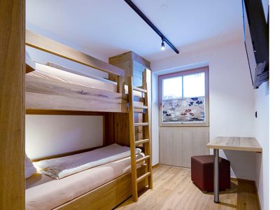 2A15C2F4F54C677F81FDEDF30C330274