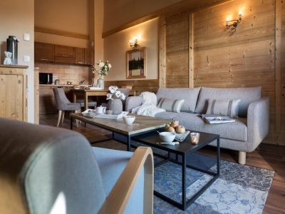 2DF6F3F2D45D733145ADA1F42E3C556A