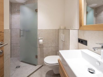 310B32AB713F71C219E76B6516683256