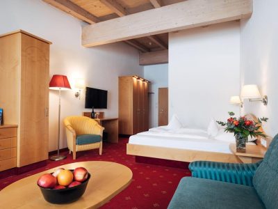 3166BBF9163848339EB1F1C872F585E6