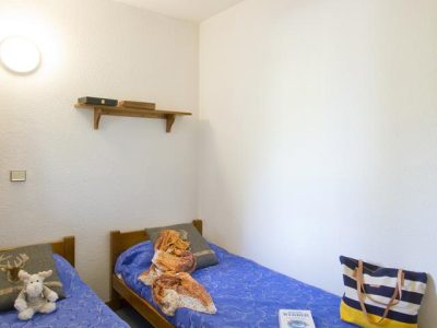 49612584-Original