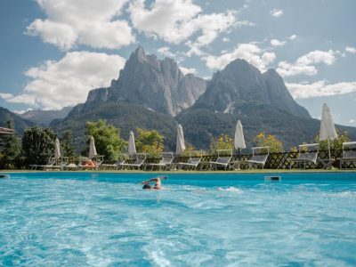 50B914B6613C07FF77BA80E1DD5D9AAE