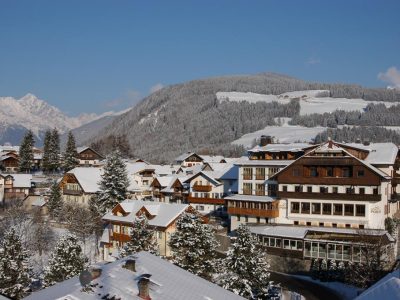 61864BCEBD7E8D4966AD13E6D9115B6C