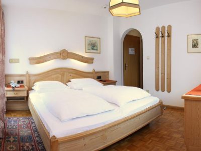 76F43B8FF5B49340967DC767A64ABB32