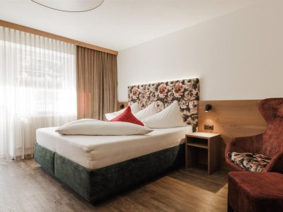 84AD29CE999573BC5689A160874FDCA5