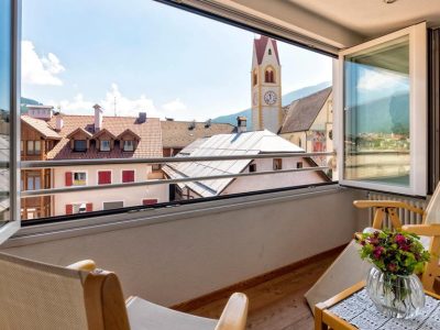 89E36CAC04B392BED5AB3E769BCA4C37