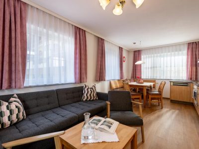 8CBDF7945DC63EE7B7A55F08D31B9604