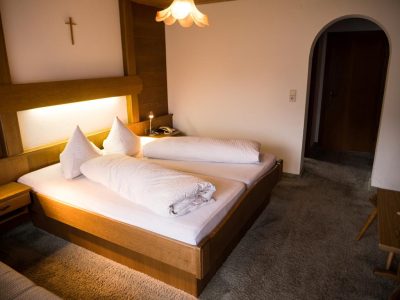 99FD09793F8C5010DA5E2C3C7C8AC119