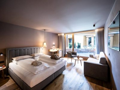 A33FDD7C24A201A4BC23965D61AC1414