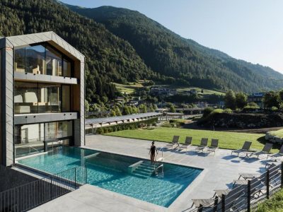 AEDF7F0F788EBDCBDA074EF79E79BE60