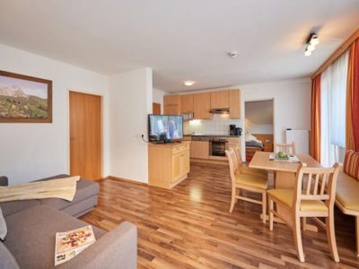 BF280C8FF5C048BA1D17CC2EE42E3A3A