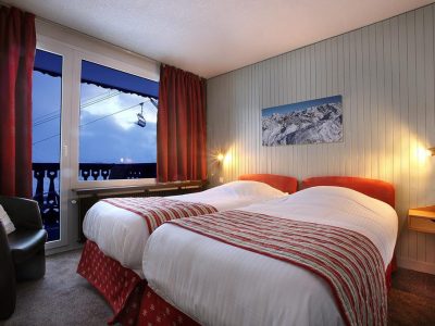 C10CBE3EA7AEE0890DE5616B63392942