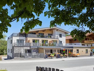 CAE3572BF1B898FC65AF63ECD5C3D028