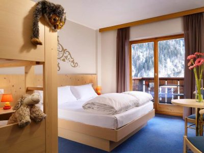 CDD07361DC57393CDB60FFE2A73D0019