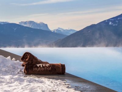 D397C84B4A2F327F8DB5252D8BA7AEFA