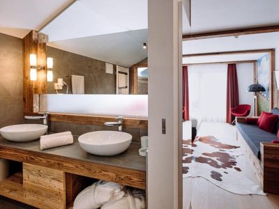 D70C845080FD16ED85CC814212CA92B4