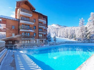 EC1E4A3A84F281D64E409F2C05324B0D