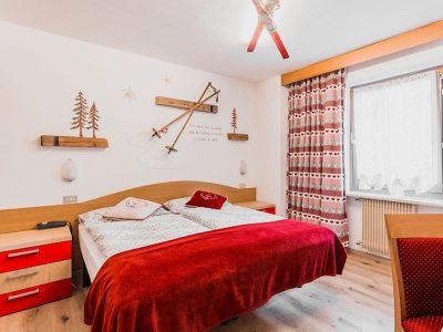 F0D9FD4EBC1FB46A35848A7B205C8BA4