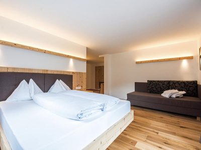 FBC3922DA704FD10F4B983EDED3E37C3